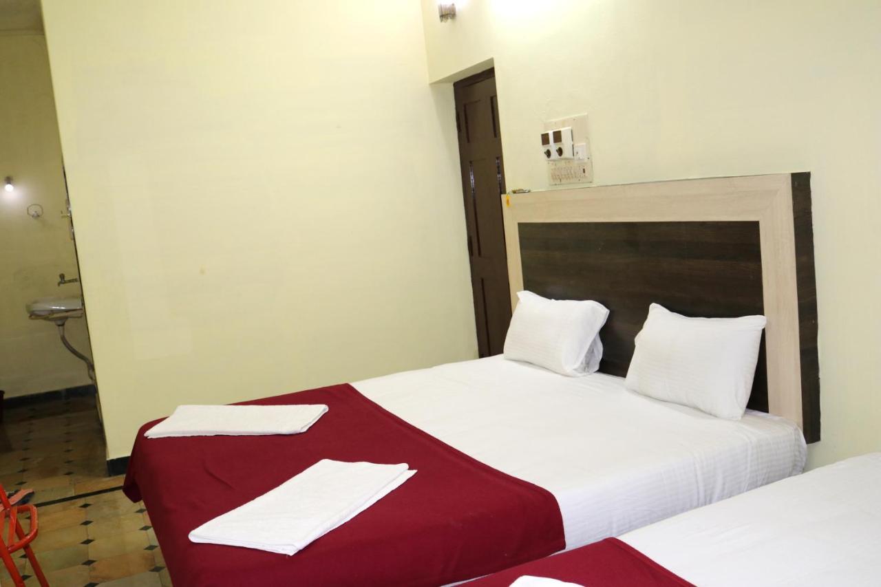 Hotel Siva Sakthi Tiruvannāmalai Exterior foto